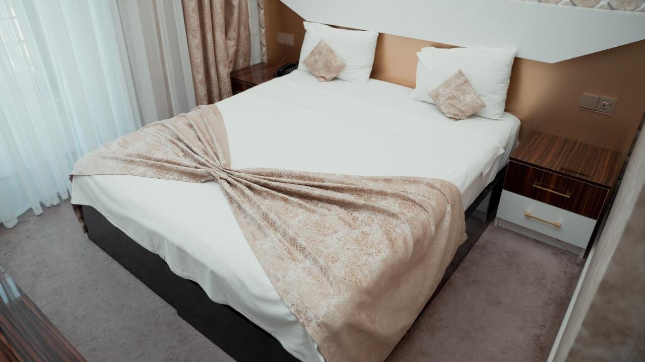 Dionis Hotel Bakü Dış mekan fotoğraf