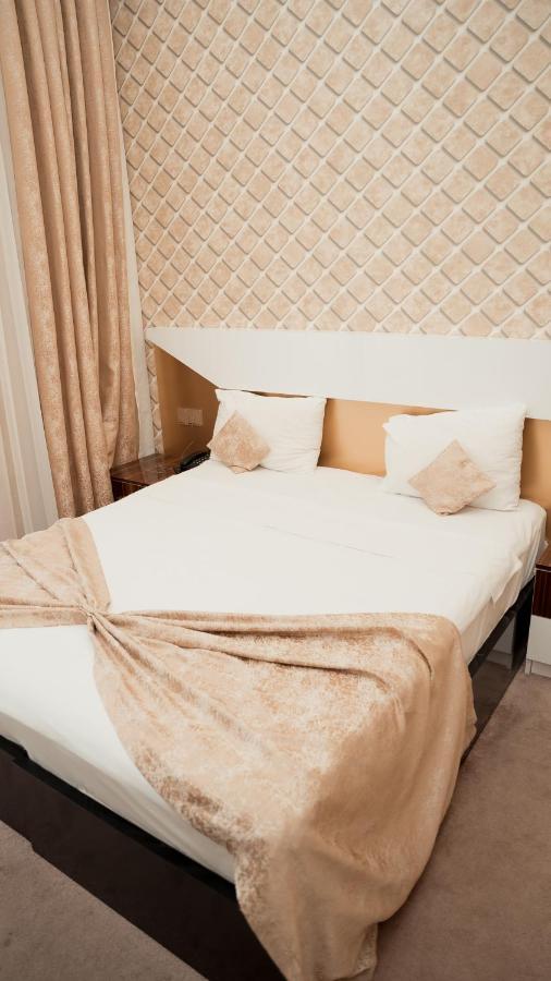Dionis Hotel Bakü Dış mekan fotoğraf
