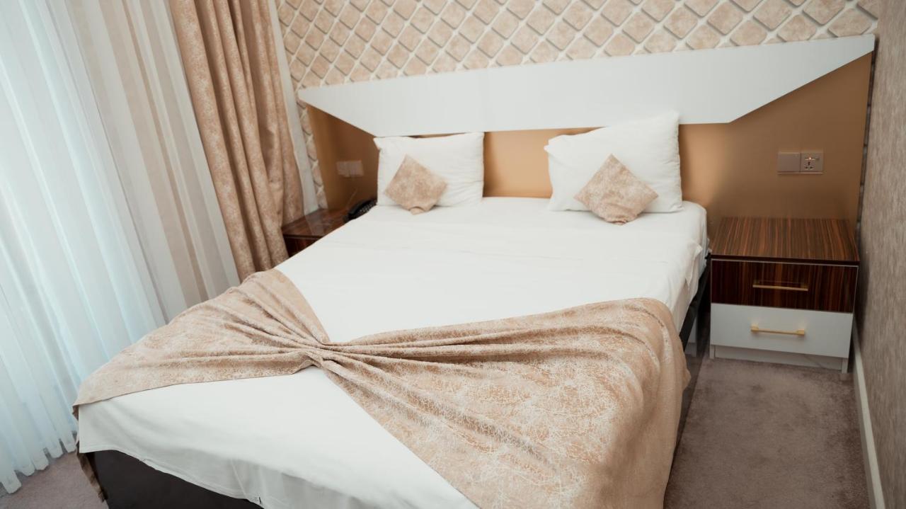 Dionis Hotel Bakü Dış mekan fotoğraf